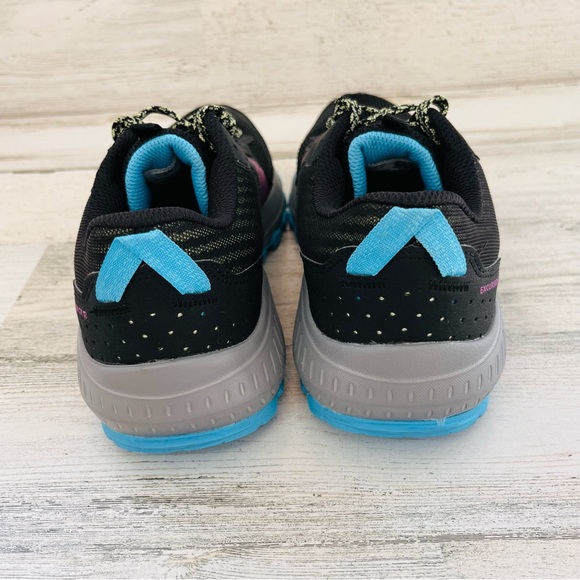 Saucony Women’s Excursion TR 15 Trail Running Shoes Size 7 In Black/Cranberry - Picture 8 of 9